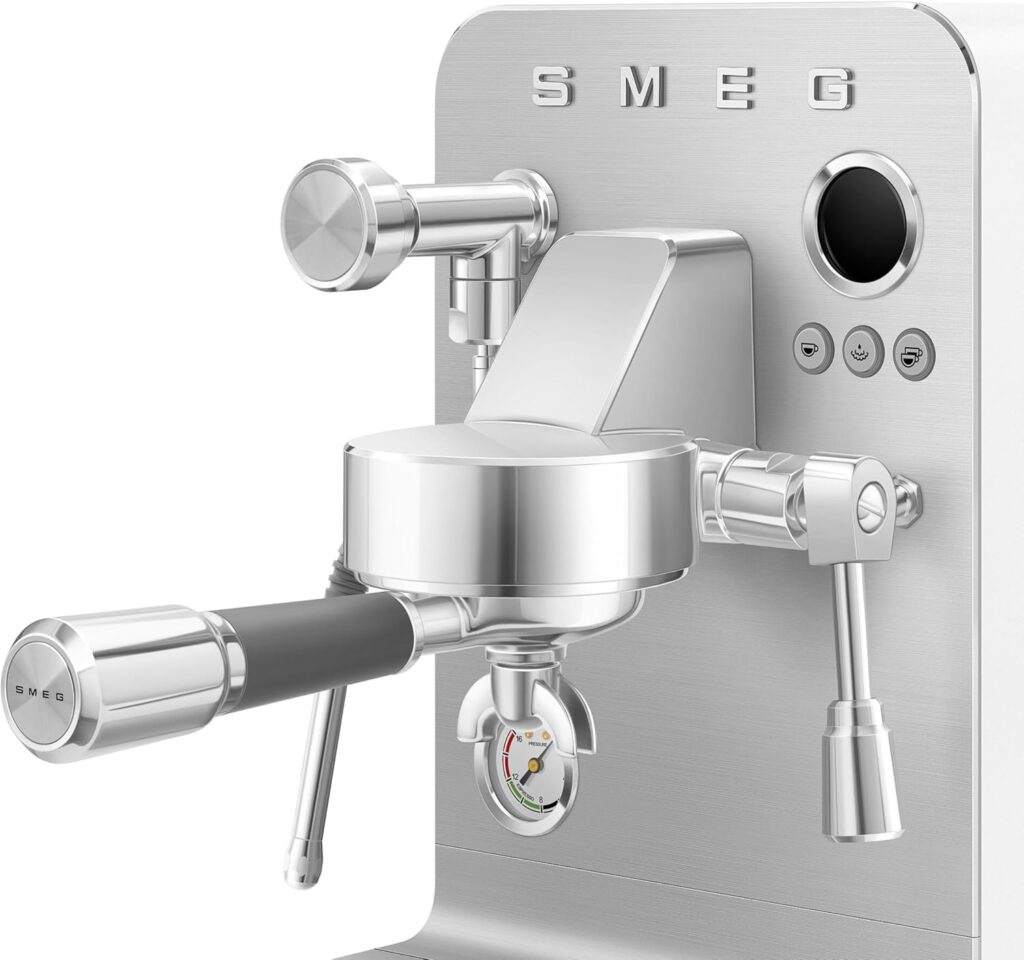 SMEG Espresso EMC02 — Diseño italiano retro sin renunciar a buen espresso