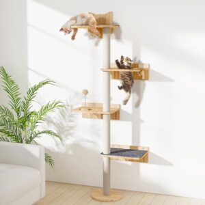 Árbol para gatos montado en pared con 2 alfombras