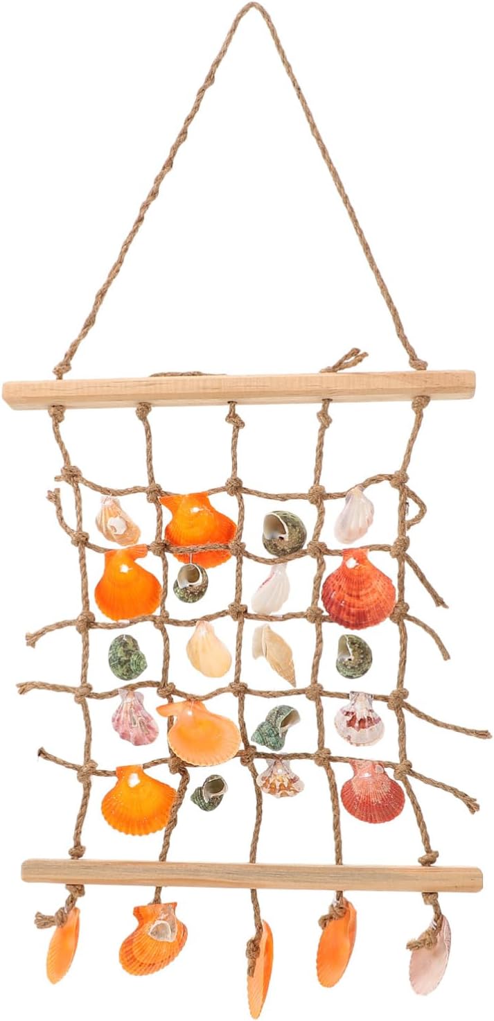 Adorno colgante con conchas marinas y macramé estilo oceánico
