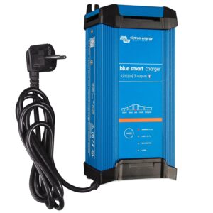 Victron Energy Blue Smart IP22 12V 20A, cargador inteligente con 3 salidas